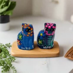 Set Of 2 Talavera Cat Salt And Pepper Shakers | Hand-Painted Ceramic -Pottery And Glassware il fullxfull.5105191984 29yu
